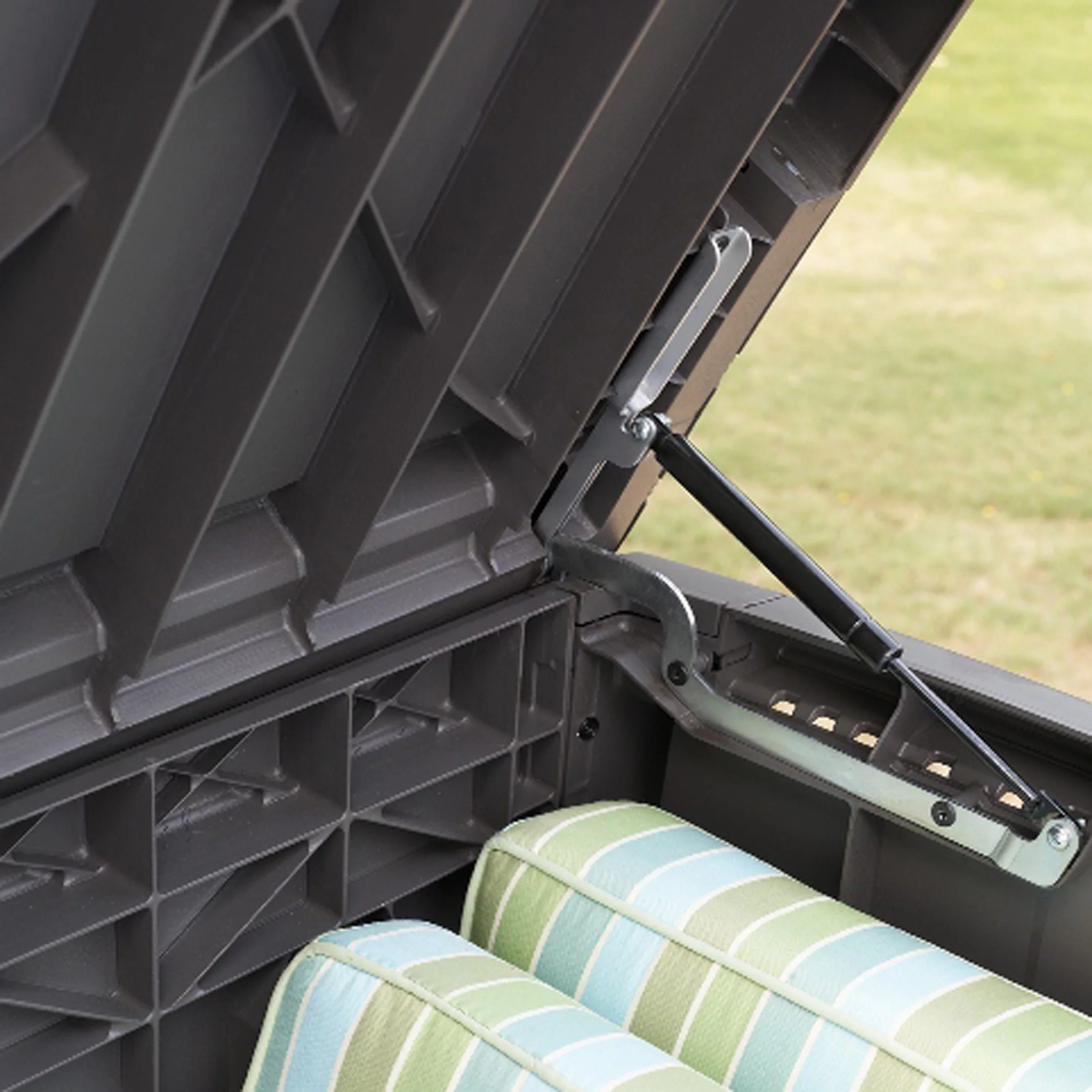 Keter Borneo Rattan Effect Plastic Garden Storage Box 4 Keter Borneo Rattan Effect Plastic Garden Storage Box - Image 4