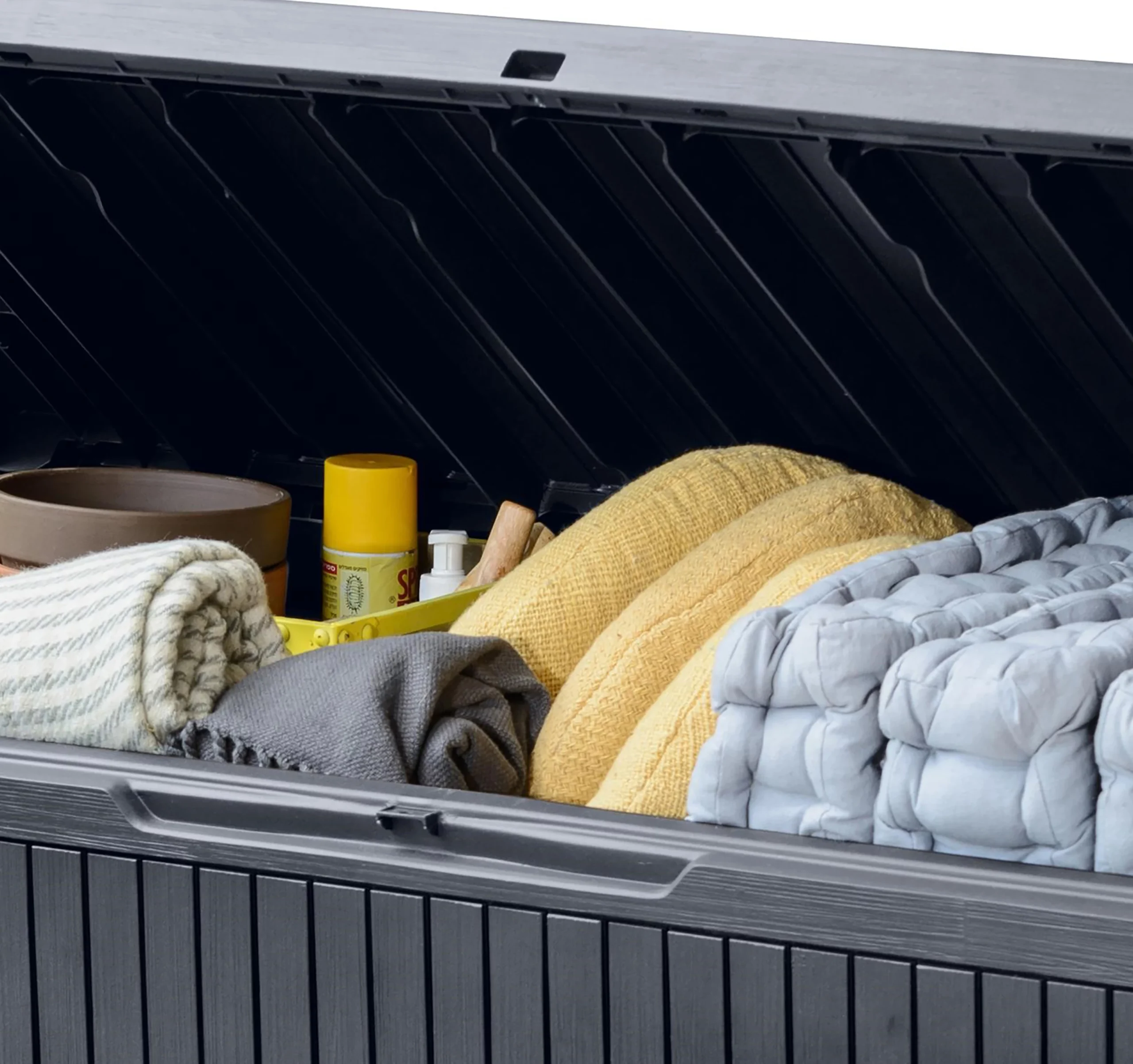 Keter Springwood Plastic Garden Storage Box 6 Keter Springwood Plastic Garden Storage Box - Image 6