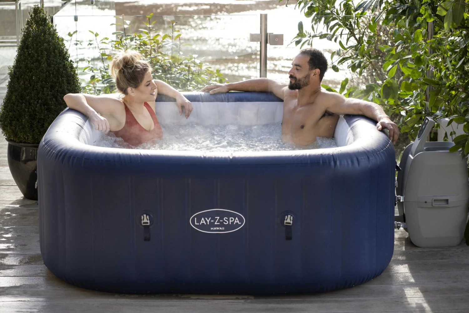 Lay-Z-Spa Hawaii Airjet 6 Person Inflatable Hot Tub 8 Lay-Z-Spa Hawaii Airjet 6 Person Inflatable Hot Tub - Image 8