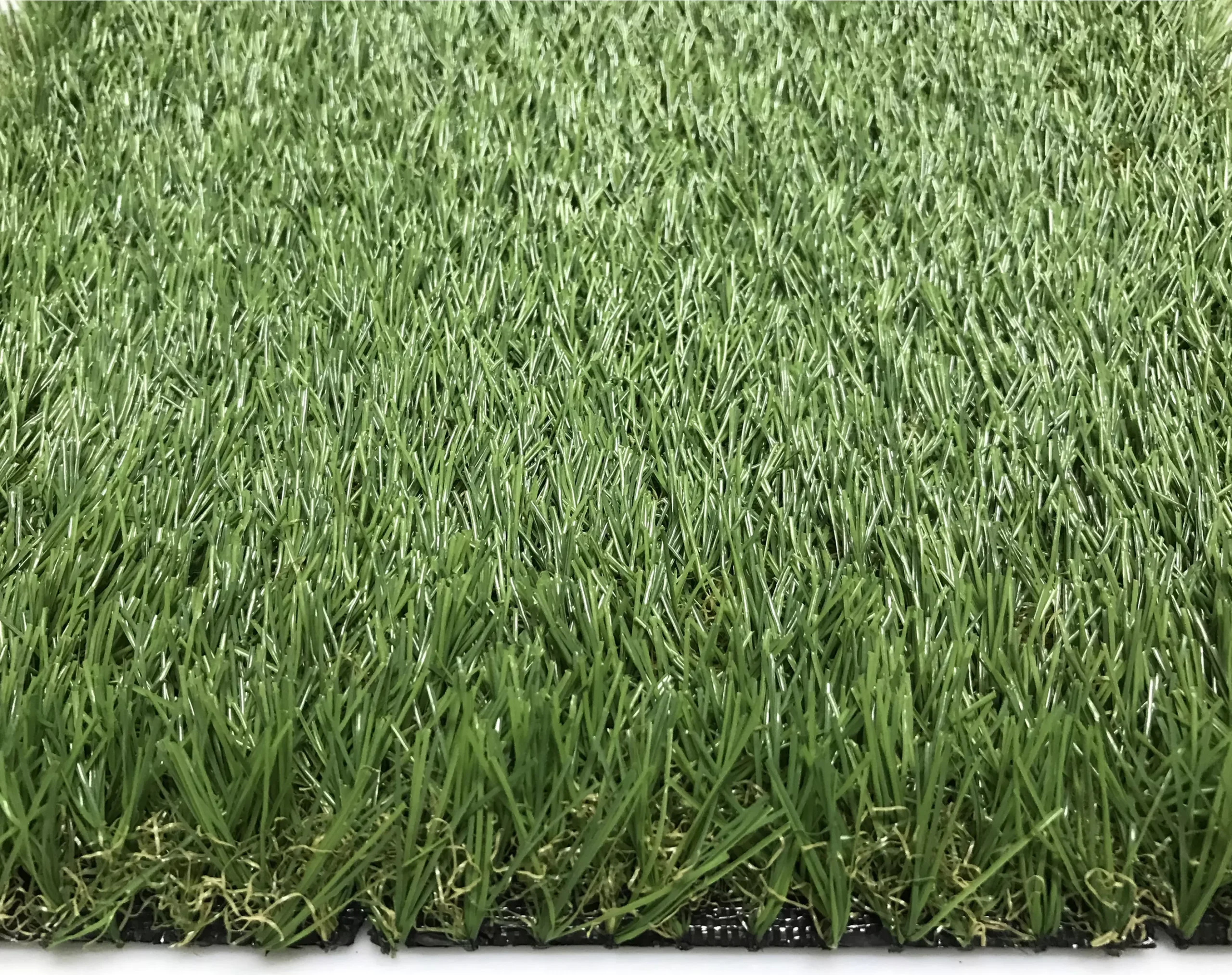 Linden Medium Density Artificial Grass (L)4m (W)1m (T)32mm 4 Linden Medium Density Artificial Grass (L)4m (W)1m (T)32mm - Image 4