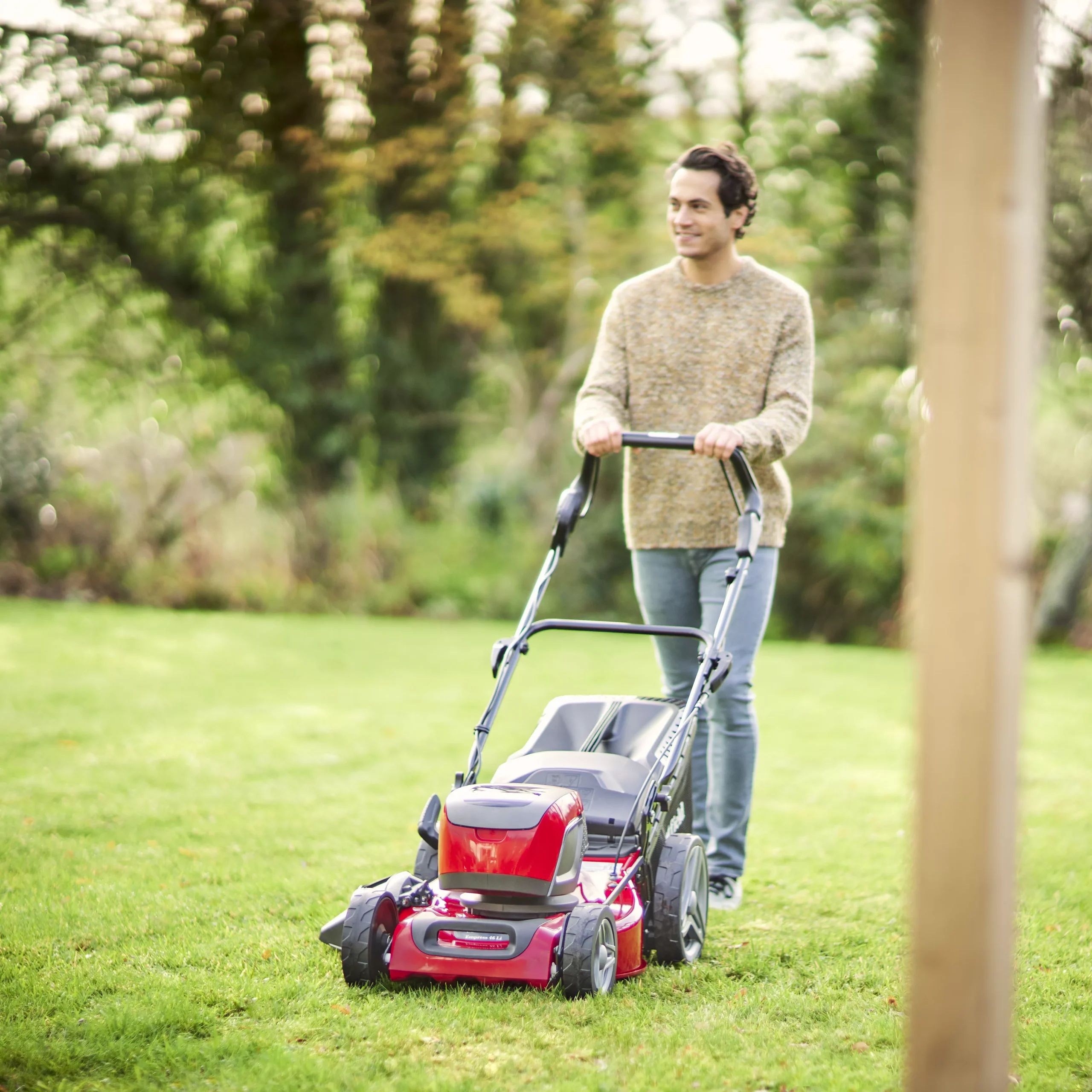 Mountfield Freedom500 Empress 46 Li Kit Cordless 48V Rotary Lawnmower 3 Mountfield Freedom500 Empress 46 Li Kit Cordless 48V Rotary Lawnmower - Image 3